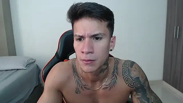 pettergrey1 online show from 04.01.26