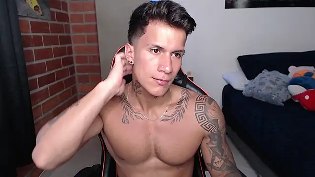 pettergrey1 online show from 07.16.26