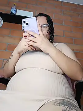 CinnamonCookiez online show from 01.10.26