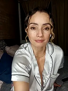 Loly Horny online show from 05.13.26