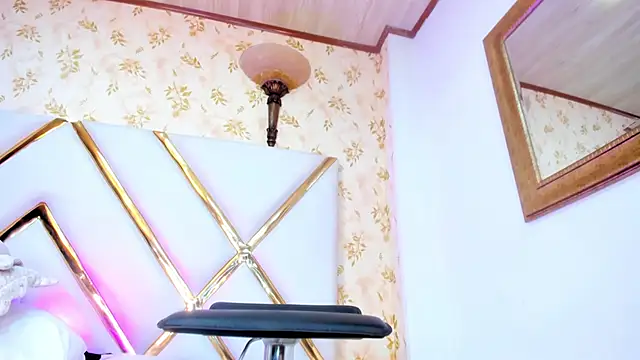 LaurenHu online show from 01.11.25