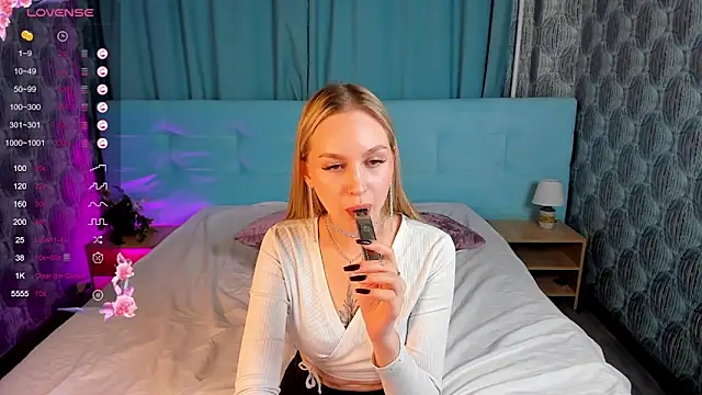 Carol  Cox online show from 12.13.24