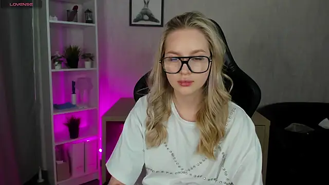 Carol  Cox online show from 01.31.25