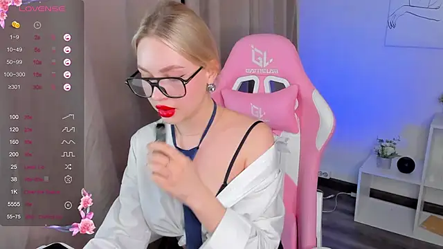 Carol  Cox online show from 02.21.25