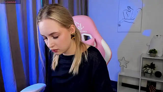 Carol  Cox online show from 03.21.25