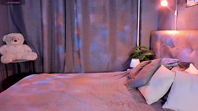 Carol  Cox online show from 09.24.25