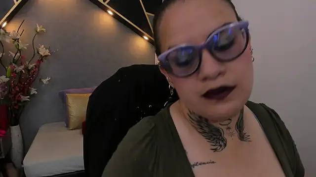 Snapshot of brigittemiller chatting on 02.25.26 brigittemiller online show from 02.25.26