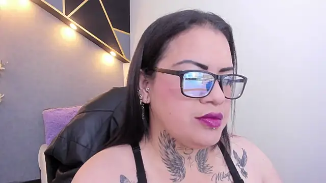 Snapshot of brigittemiller chatting on 03.23.26 brigittemiller online show from 03.23.26