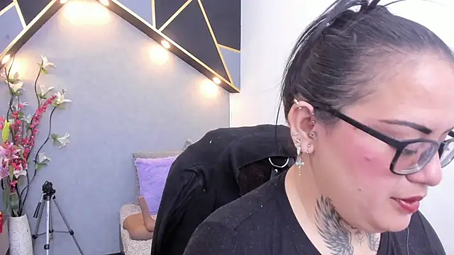 Snapshot of brigittemiller chatting on 04.09.26 brigittemiller online show from 04.09.26