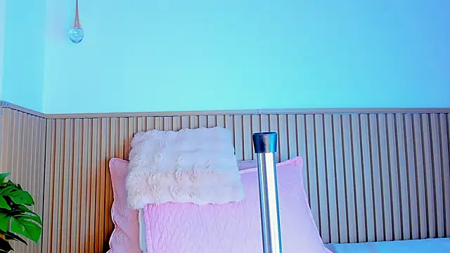 zoe rivers online show from 12.28.24