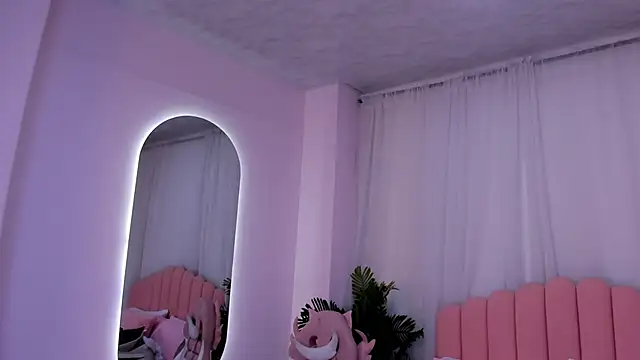 zoe rivers online show from 02.18.25