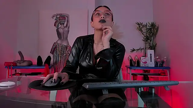 lilith-deveraux online show from 02.04.25