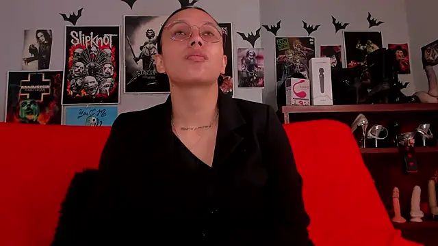 lilith-deveraux online show from 05.14.26