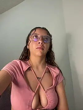 Snapshot of _charlott_dm chatting on 12.04.24  charlott dm online show from 12.04.24