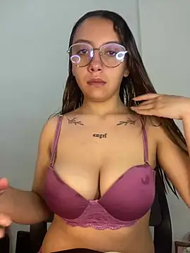 Snapshot of _charlott_dm chatting on 12.12.24  charlott dm online show from 12.12.24