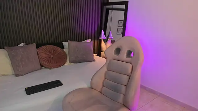 Axel brunette1 online show from 09.24.25