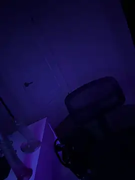 Snapshot of DatBishYouMiss chatting on 02.05.25 DatBishYouMiss online show from 02.05.25