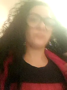 Snapshot of kinguscicus chatting on 01.04.25 kinguscicus online show from 01.04.25