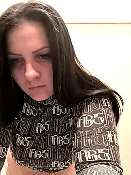 Snapshot of kinguscicus chatting on 02.11.25 kinguscicus online show from 02.11.25