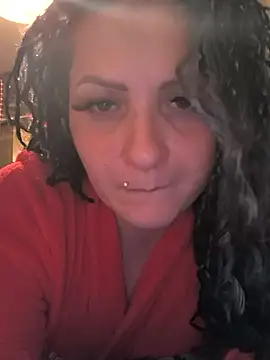 Snapshot of kinguscicus chatting on 03.13.25 kinguscicus online show from 03.13.25