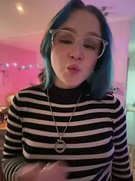 MaddisonHaas online show from 02.17.25