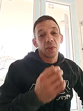 mika11100 online show from 12.21.24