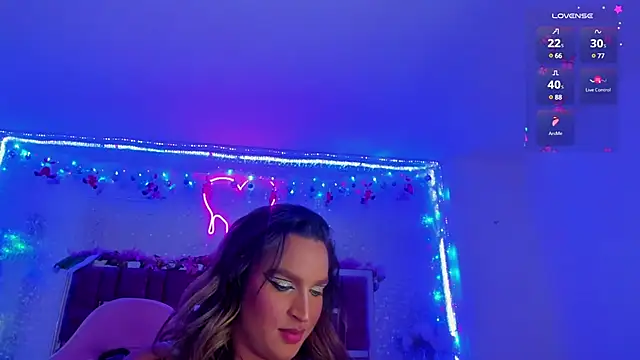Snapshot of KylieVictoria chatting on 12.30.24 KylieVictoria online show from 12.30.24