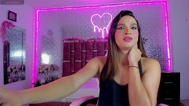 Snapshot of KylieVictoria chatting on 01.09.25 KylieVictoria online show from 01.09.25