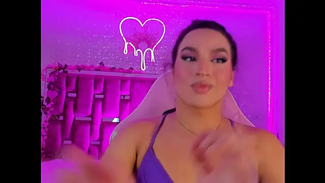 Snapshot of KylieVictoria chatting on 03.23.25 KylieVictoria online show from 03.23.25