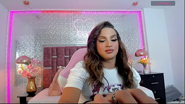 Snapshot of KylieVictoria chatting on 09.13.25 KylieVictoria online show from 09.13.25