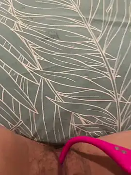 Snapshot of Sensolyss chatting on 12.18.24 Sensolyss online show from 12.18.24