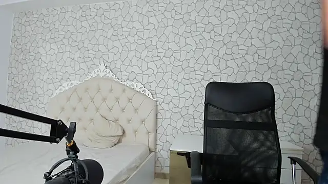 MateoBenjaminX online show from 12.22.24