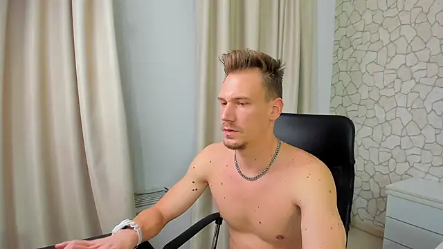 MateoBenjaminX online show from 01.08.25