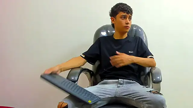 DamiBright online show from 10.04.25