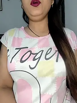 Snapshot of Shanaya_Hotty chatting on 10.11.25 Shanaya Hotty online show from 10.11.25