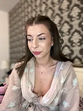 Snapshot of Mia_Ethan chatting on 12.08.24 Mia Ethan online show from 12.08.24