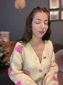 Snapshot of Mia_Ethan chatting on 12.11.24 Mia Ethan online show from 12.11.24