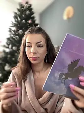 Snapshot of Mia_Ethan chatting on 12.17.24 Mia Ethan online show from 12.17.24