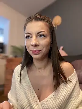 Snapshot of Mia_Ethan chatting on 01.17.25 Mia Ethan online show from 01.17.25