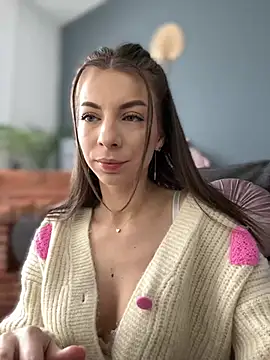 Snapshot of Mia_Ethan chatting on 01.30.25 Mia Ethan online show from 01.30.25