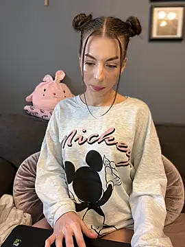 Snapshot of Mia_Ethan chatting on 02.12.25 Mia Ethan online show from 02.12.25