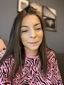 Snapshot of Mia_Ethan chatting on 02.25.25 Mia Ethan online show from 02.25.25