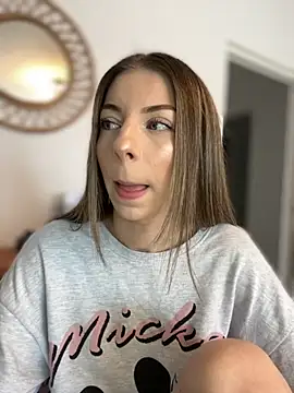 Snapshot of Mia_Ethan chatting on 10.10.25 Mia Ethan online show from 10.10.25