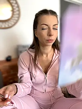 Snapshot of Mia_Ethan chatting on 10.23.25 Mia Ethan online show from 10.23.25