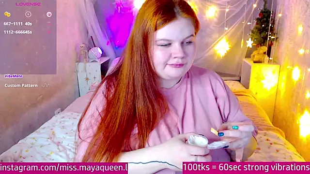 Snapshot of missmaya_l chatting on 12.27.24 missmaya l online show from 12.27.24