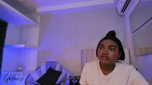 kayna gomez online show from 10.25.25