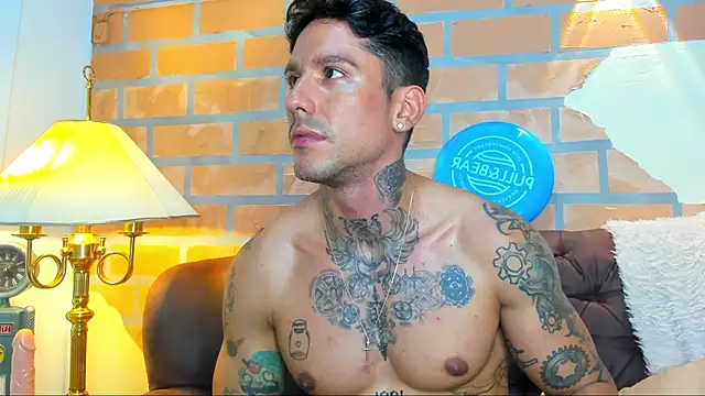 Snapshot of Dylanstonne chatting on 02.27.25 Dylanstonne online show from 02.27.25