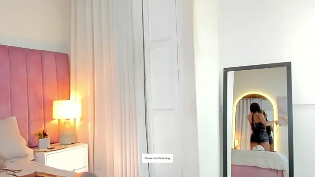 Snapshot of Aleja_arango1 chatting on 03.22.25 Aleja arango1 online show from 03.22.25