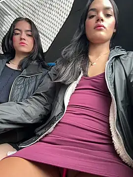 Naughty Friends  online show from 02.22.25