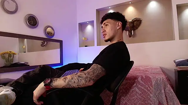 austin collinss online show from 12.24.24